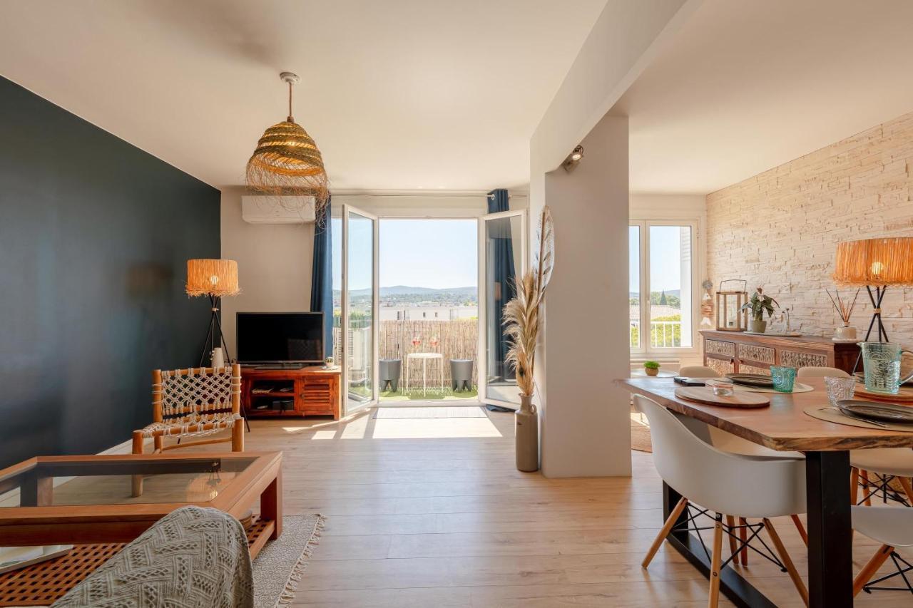 Le Blue Sea - Appt Classe 3 Etoiles A 650M De La Plage Le Lavandou Eksteriør billede