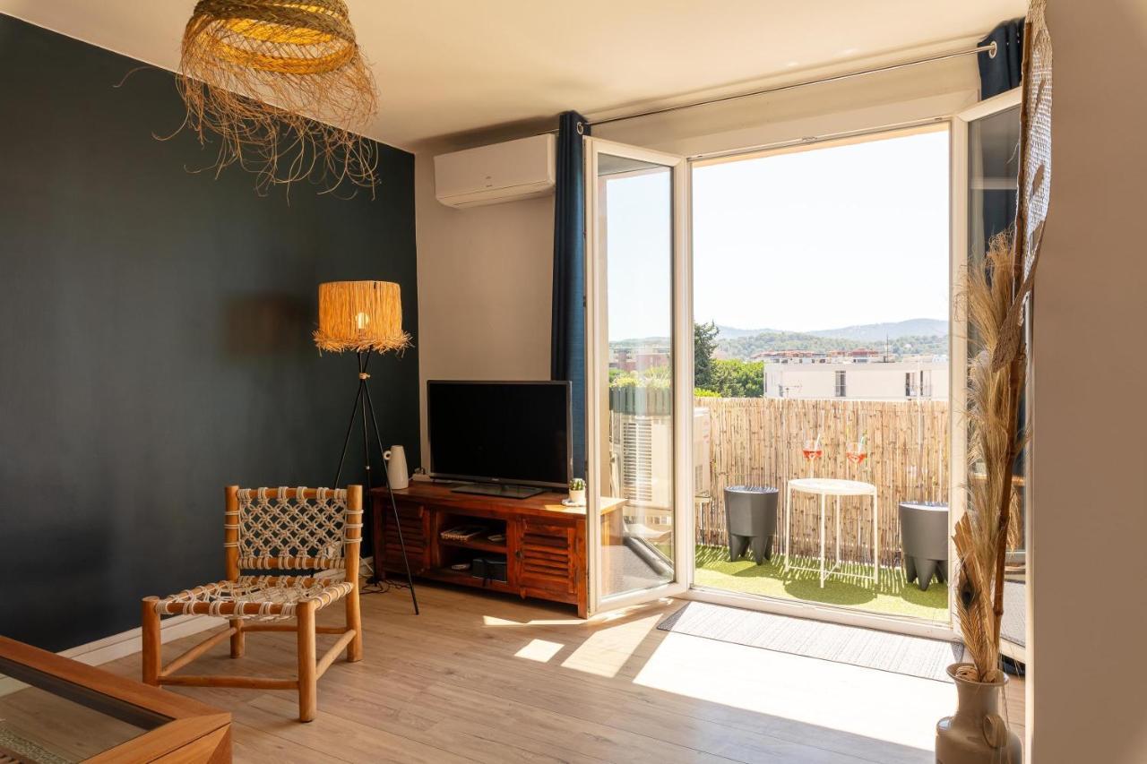Le Blue Sea - Appt Classe 3 Etoiles A 650M De La Plage Le Lavandou Eksteriør billede
